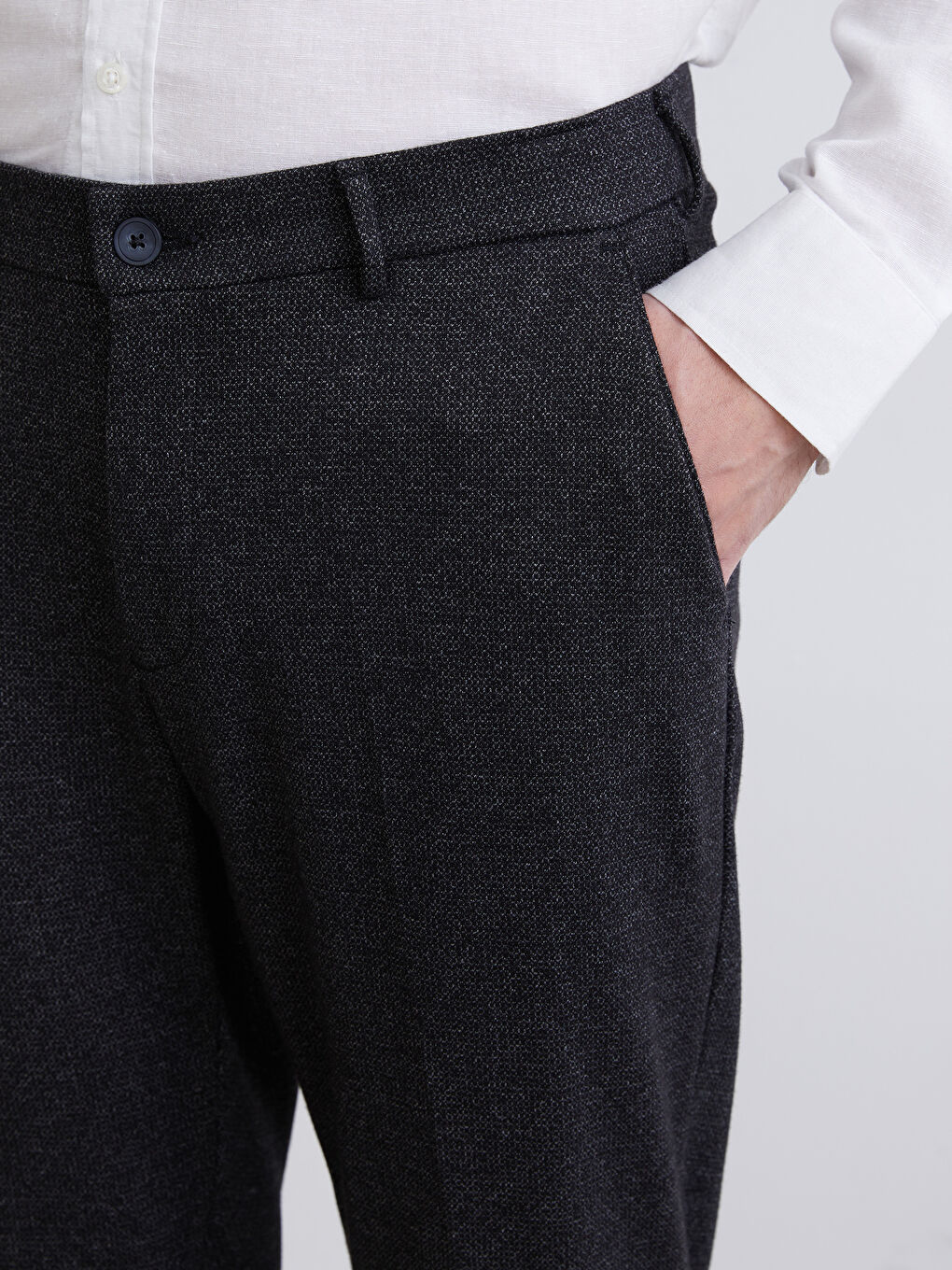 Siyah Standart Kalıp Erkek Pantolon-2