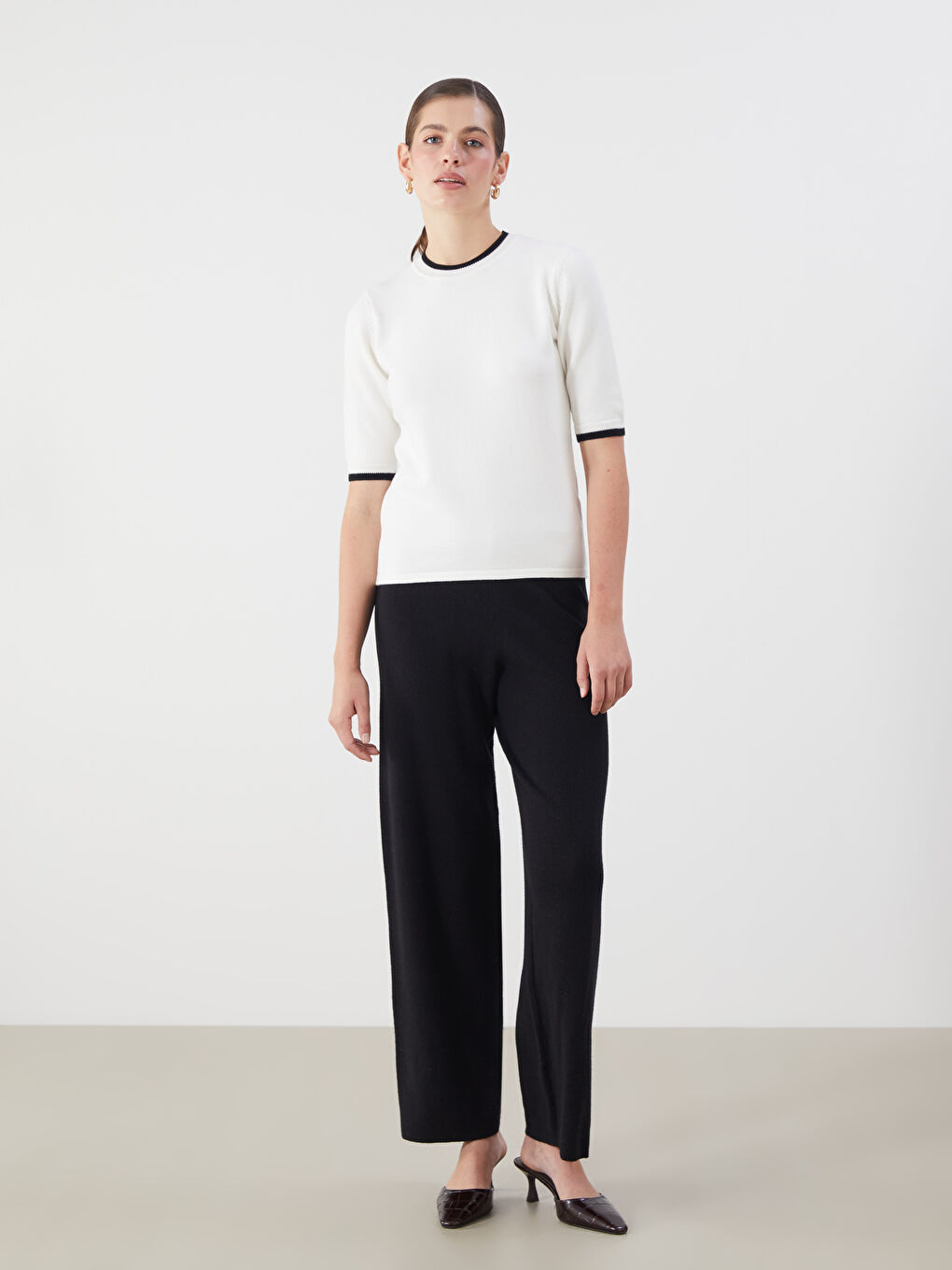 Crew Neck Women's Knitwear Sweater-2