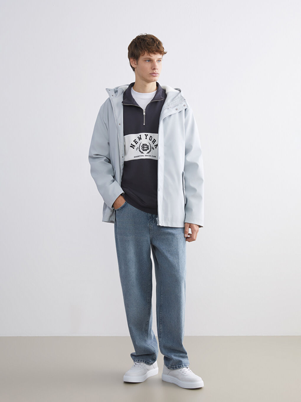 Gri Kapüşonlu İçi Kürklü Erkek Mont-1