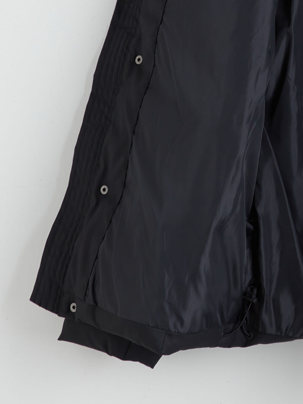 Siyah Rahat Kalıp Kapüşonlu Erkek Şişme Mont-7