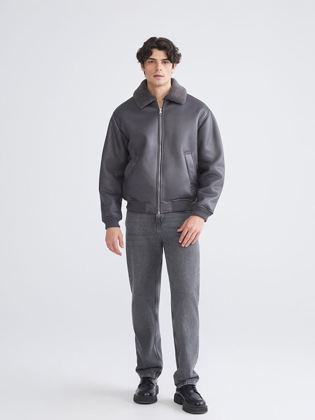 Antrasit Pelüş Yaka Erkek Deri Görünümlü Mont-1