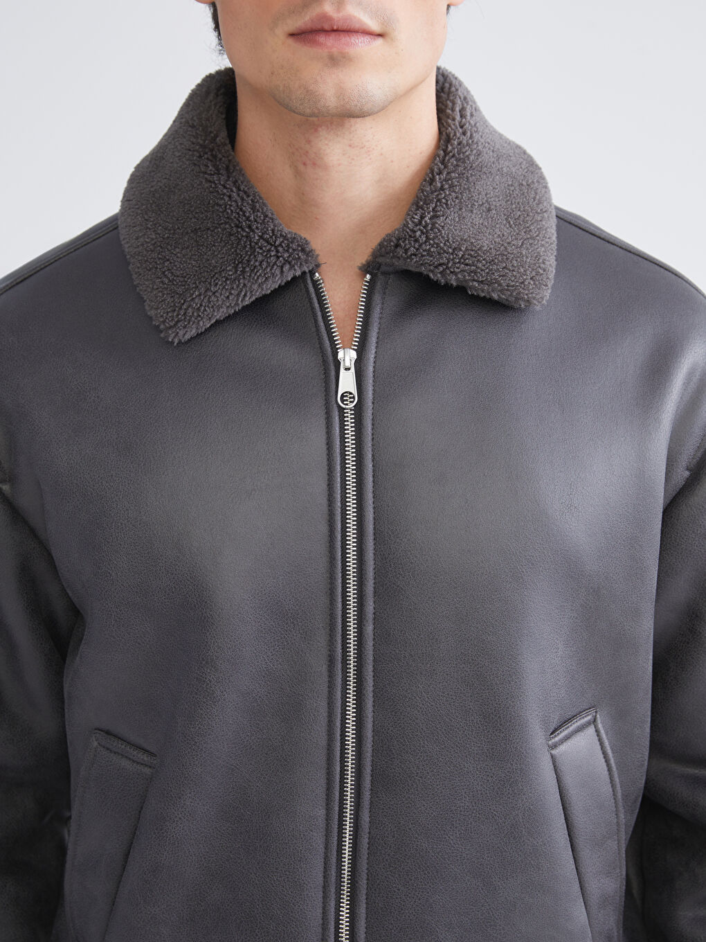 Antrasit Pelüş Yaka Erkek Deri Görünümlü Mont-2