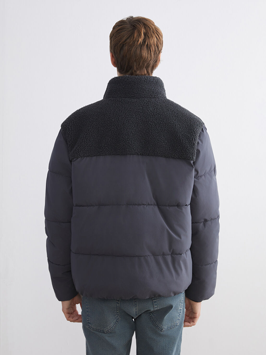 Gri Standart Kalıp Dik Yaka Erkek Şişme Mont-4