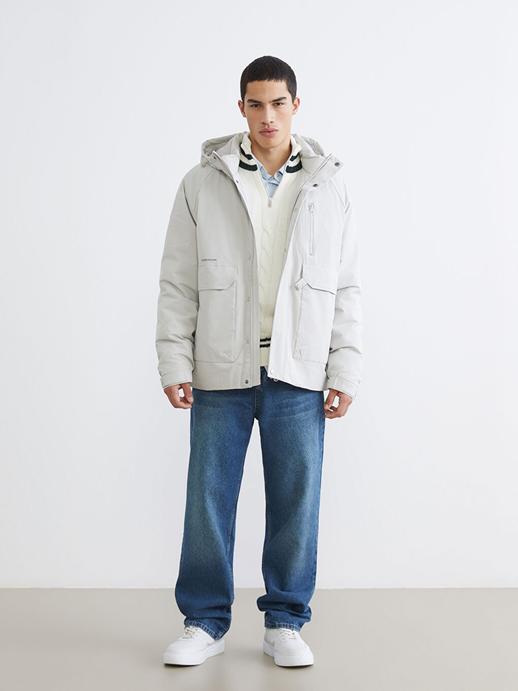 Gri Standart Kalıp Kapüşonlu Erkek Parka-1