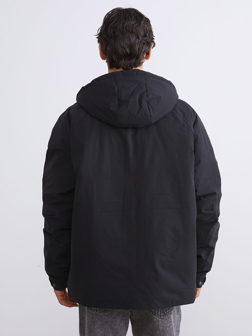 Siyah Standart Kalıp Kapüşonlu Erkek Parka-4