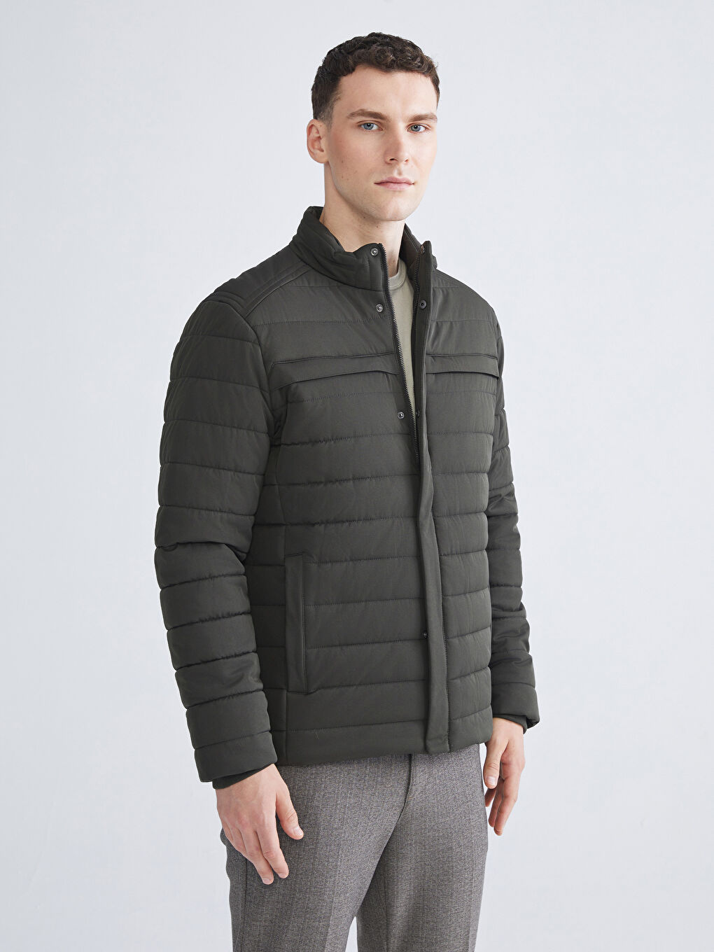 Haki Standart Kalıp Dik Yaka Erkek Şişme Mont