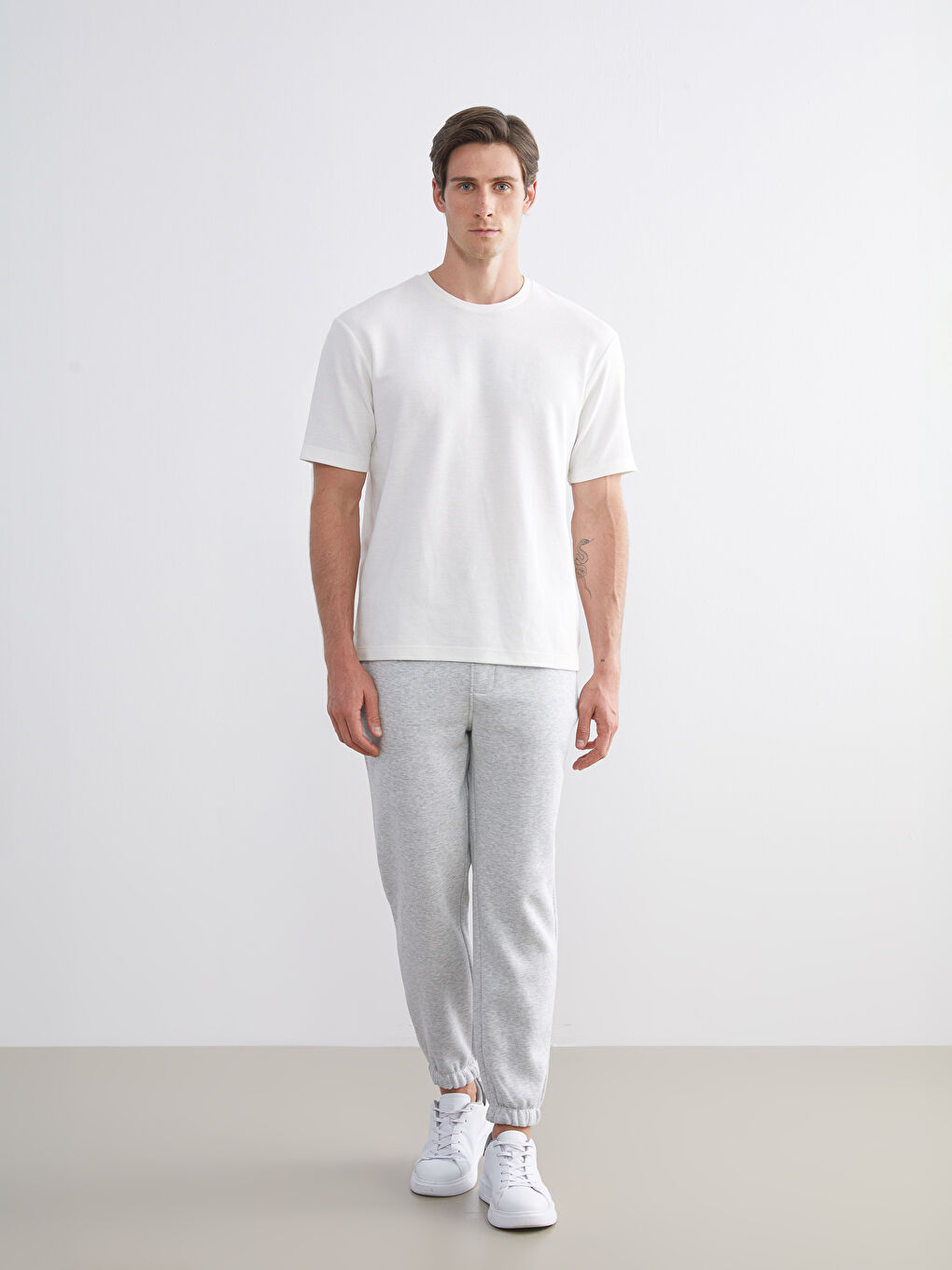 Gri Standart Kalıp Erkek Jogger Eşofman Altı