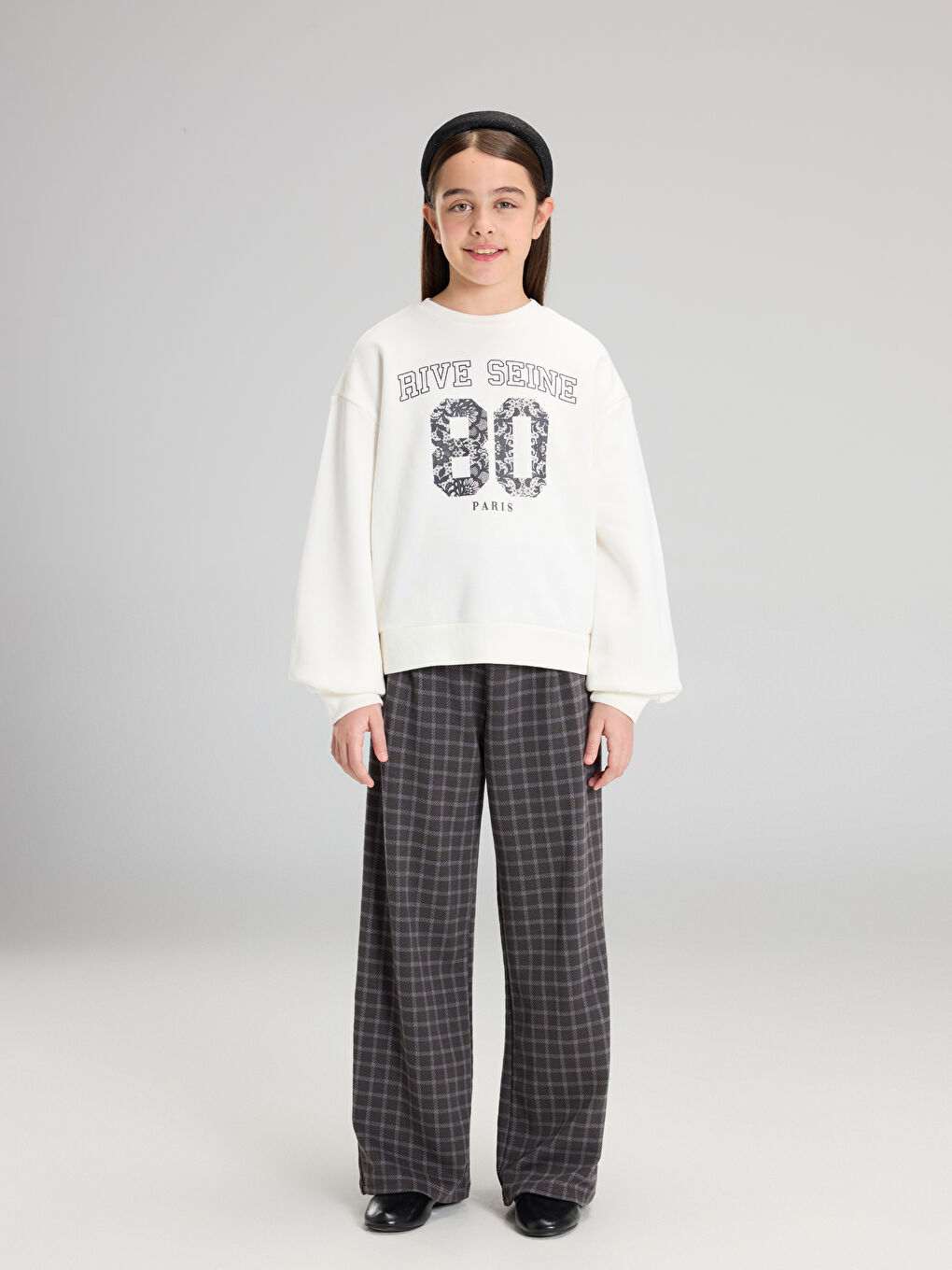 Ekru Bisiklet Yaka Kız Çocuk Sweatshirt ve Pantolon