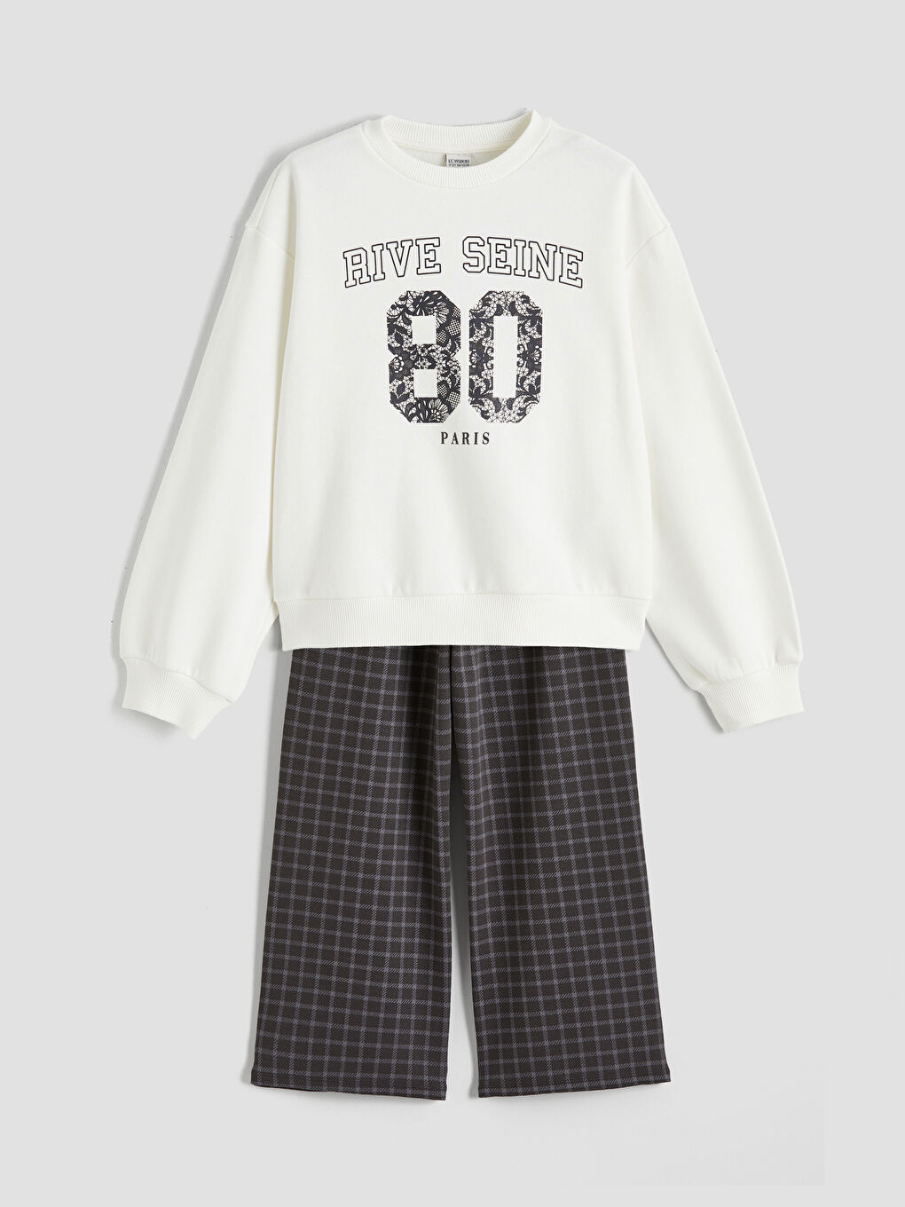 سويت شيرت بياقة دائرية وبنطلون للبنات