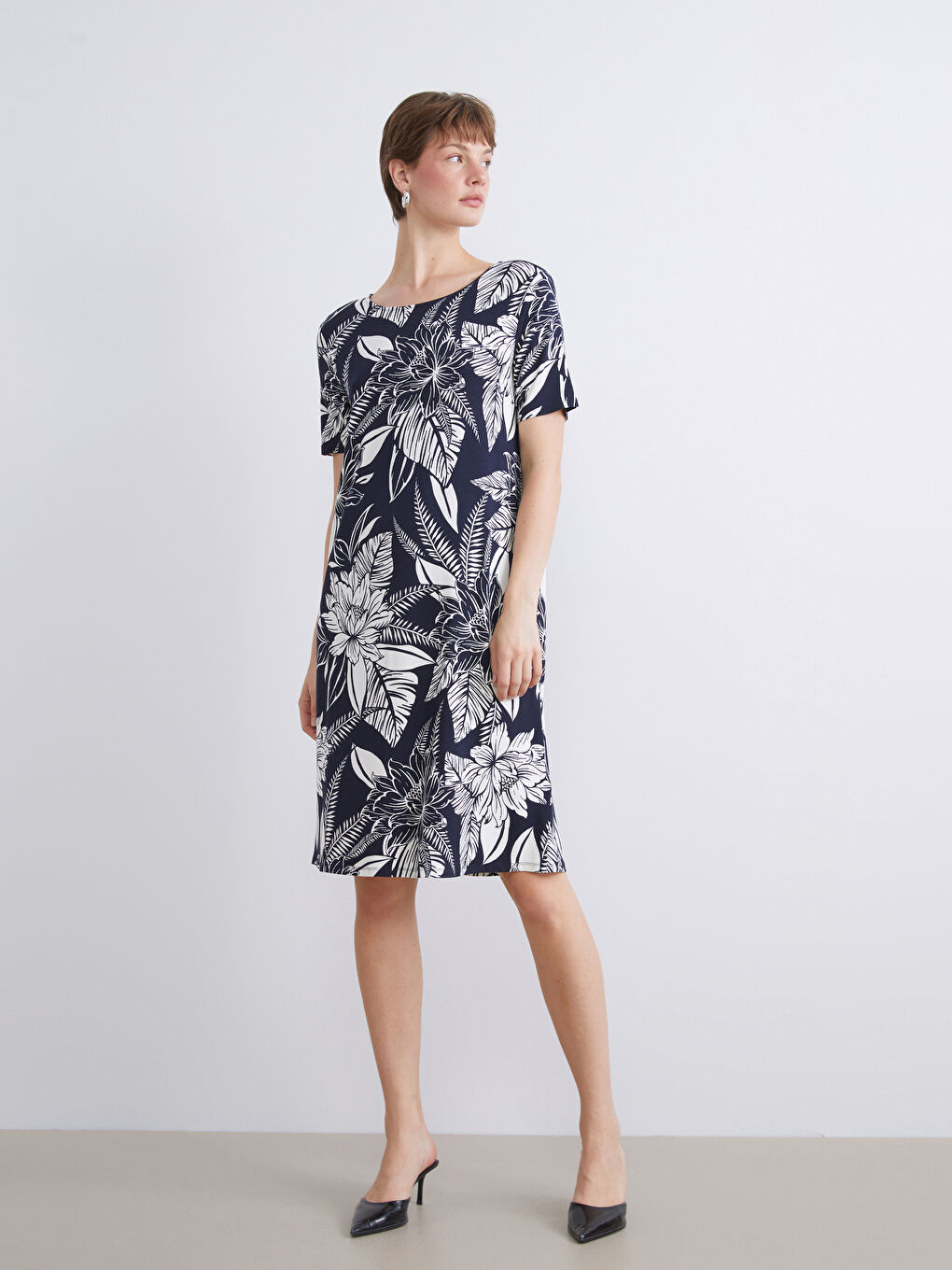 Crew Neck Floral Dress
