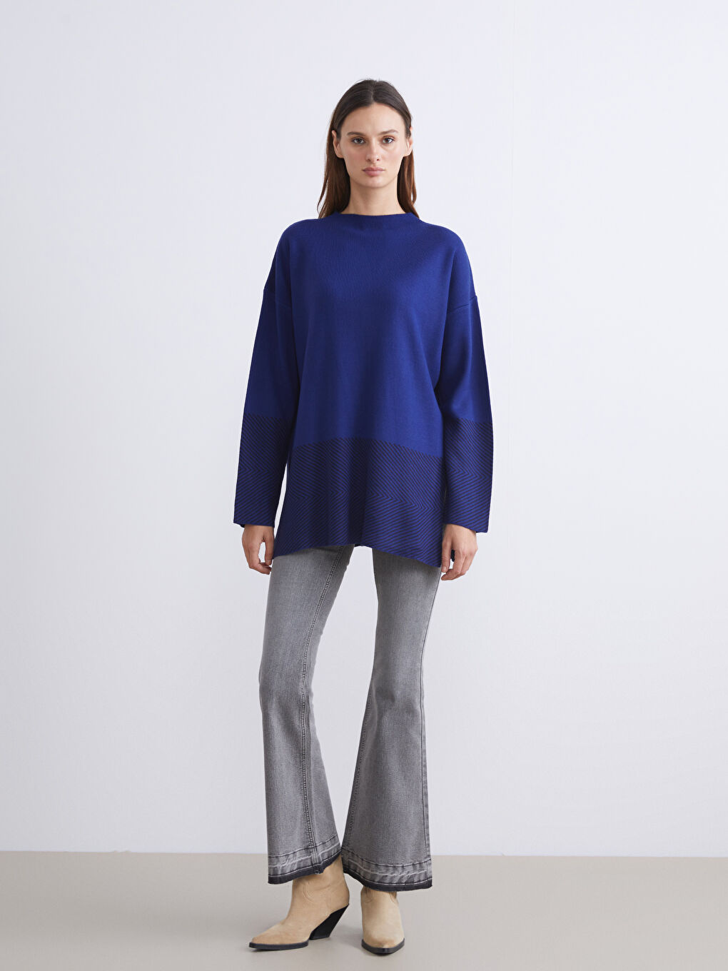 Mavi Kayık Yaka Desenli Kadın Triko Tunik-1