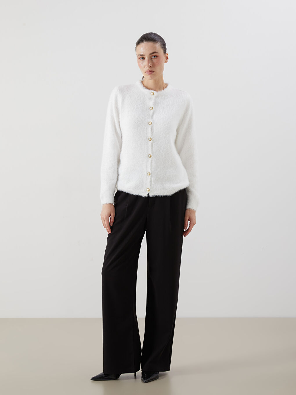 Ekru Bisiklet Yaka Kadın Triko Hırka-1