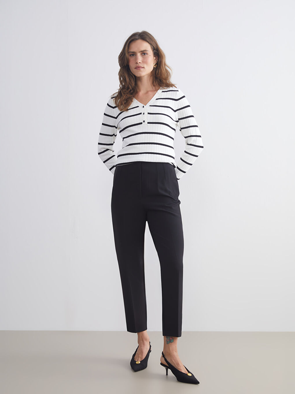 V Neck Striped Women's Knitwear Sweater-2