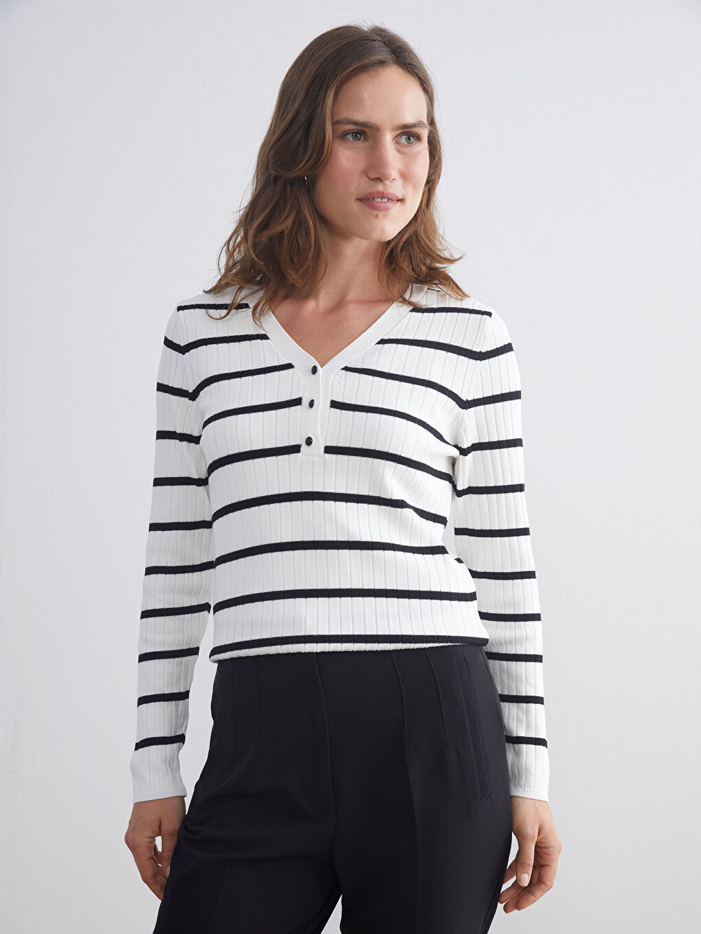 V Neck Striped Women's Knitwear Sweater-4