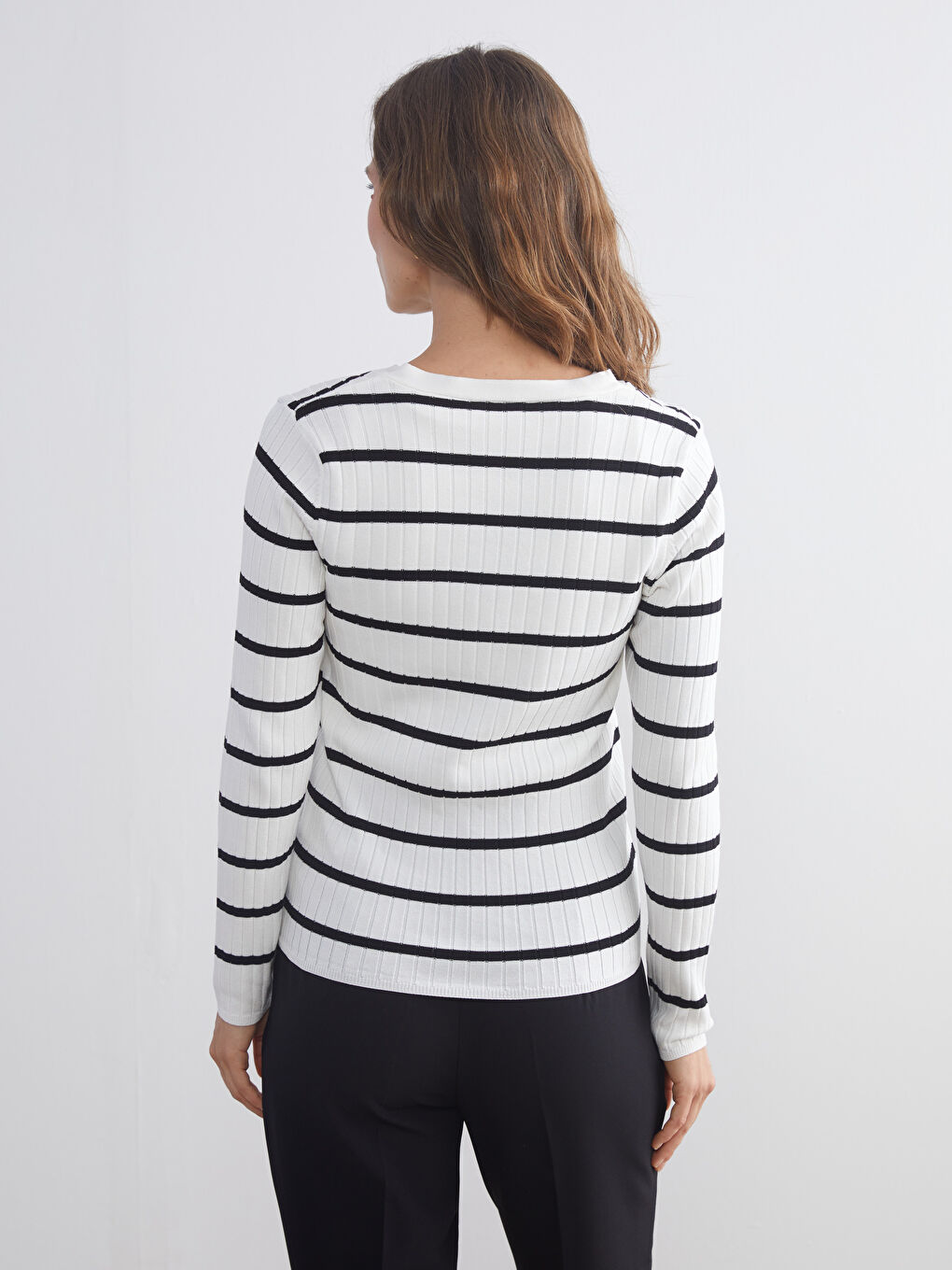 V Neck Striped Women's Knitwear Sweater-5