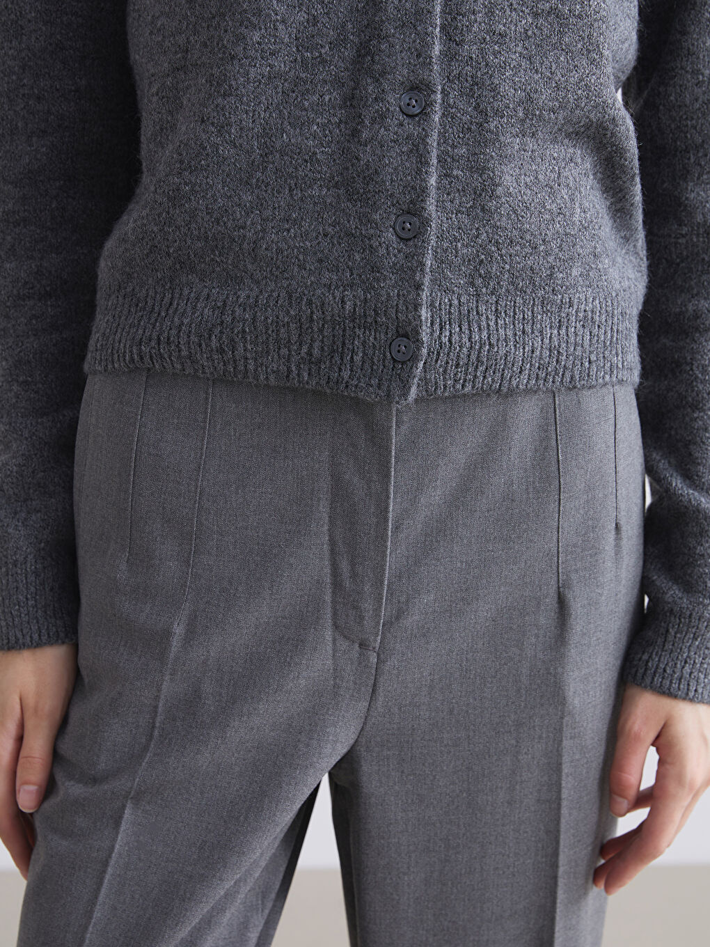 Carrot Fit Women's Trousers-2