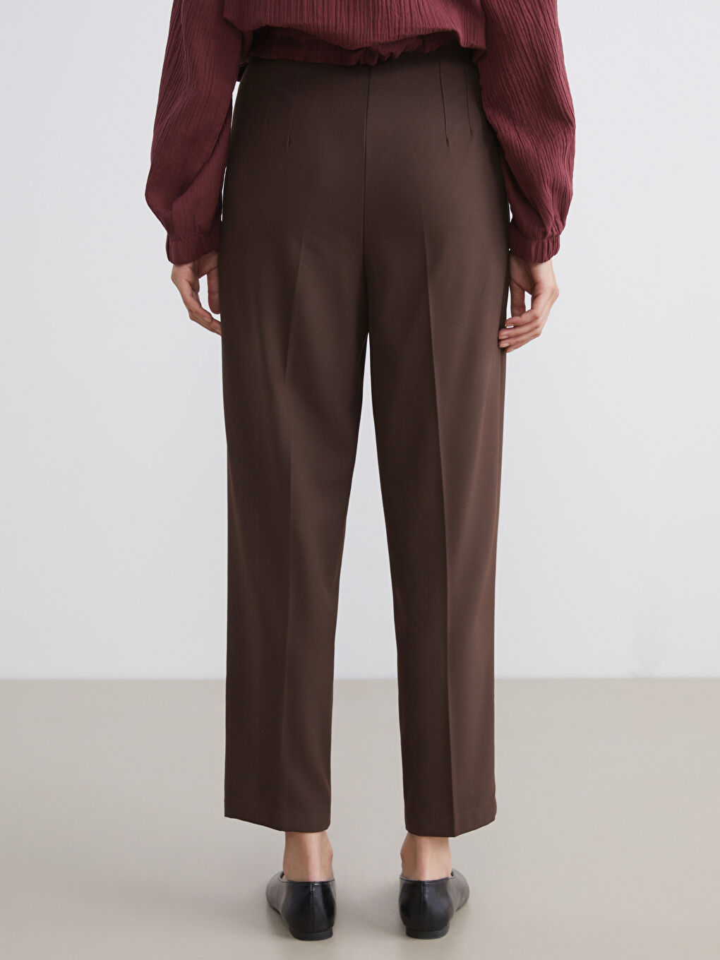 Carrot Fit Women's Trousers-7