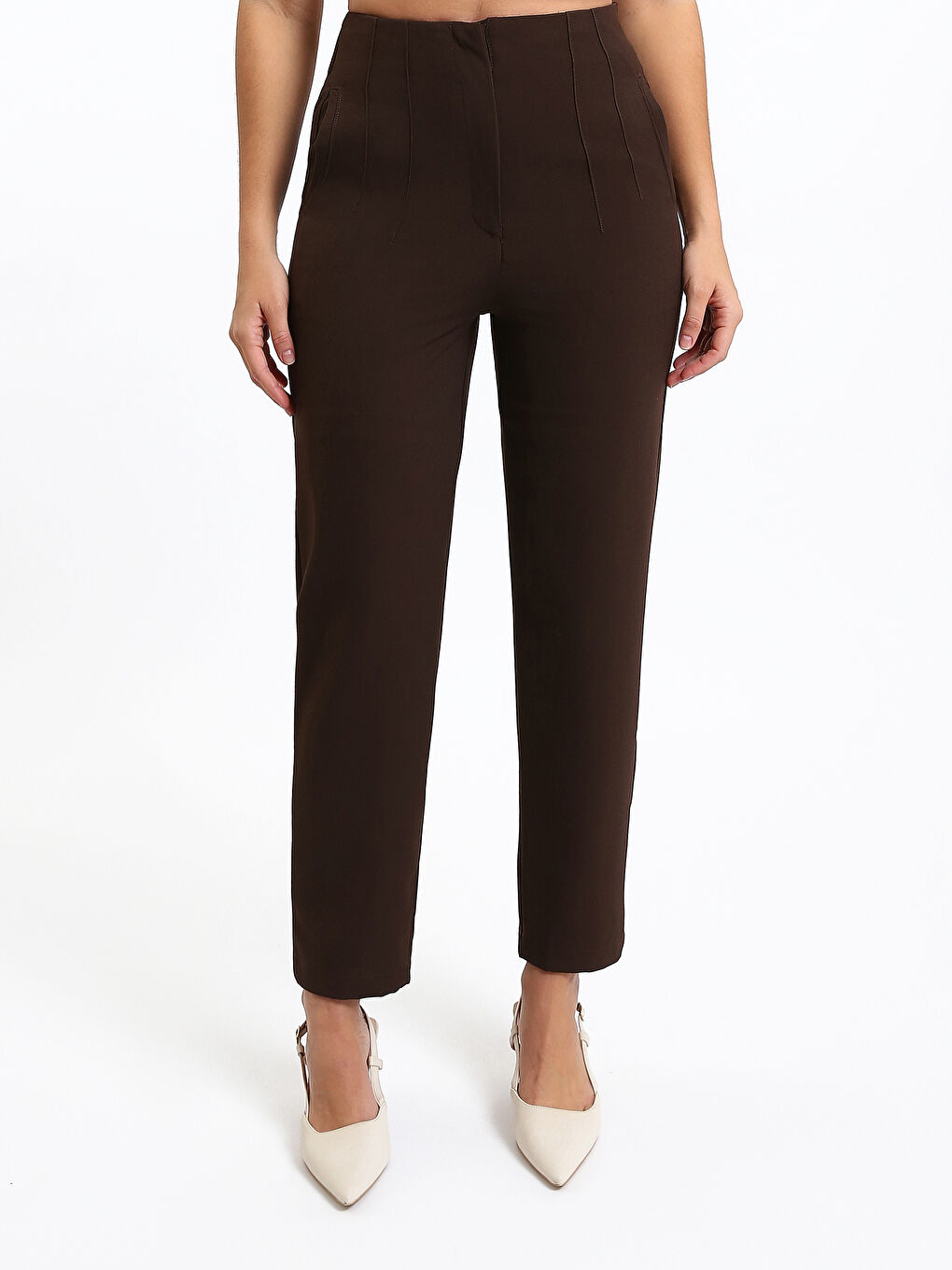 Carrot Fit Women's Trousers-2