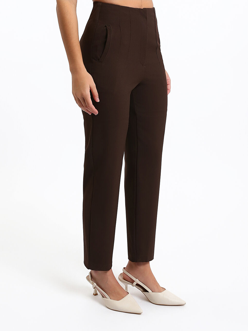 Carrot Fit Women's Trousers-6