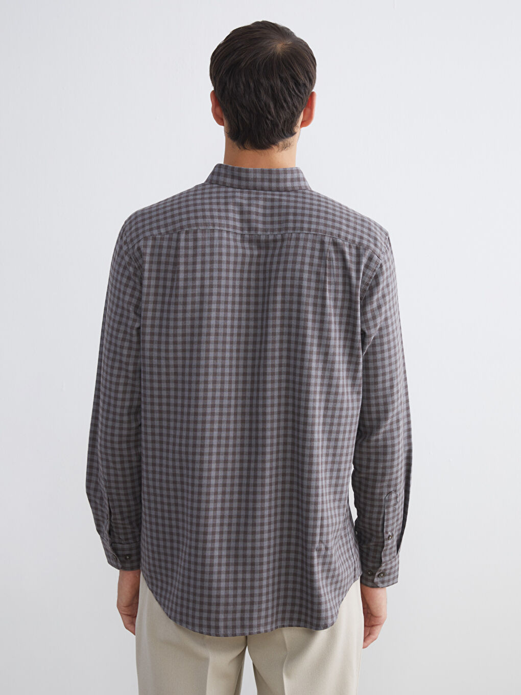 قميص فلانيل كاروهات كم طويل عادي للرجال-3