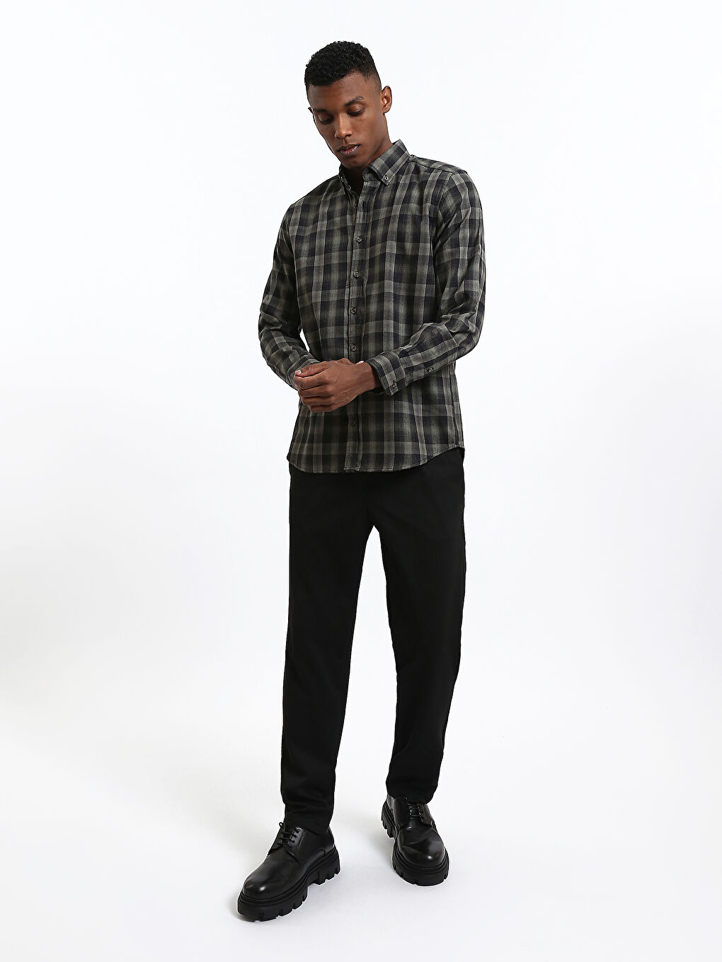 Regular Fit Long Sleeve Plaid Men's Flannel Shirt-2