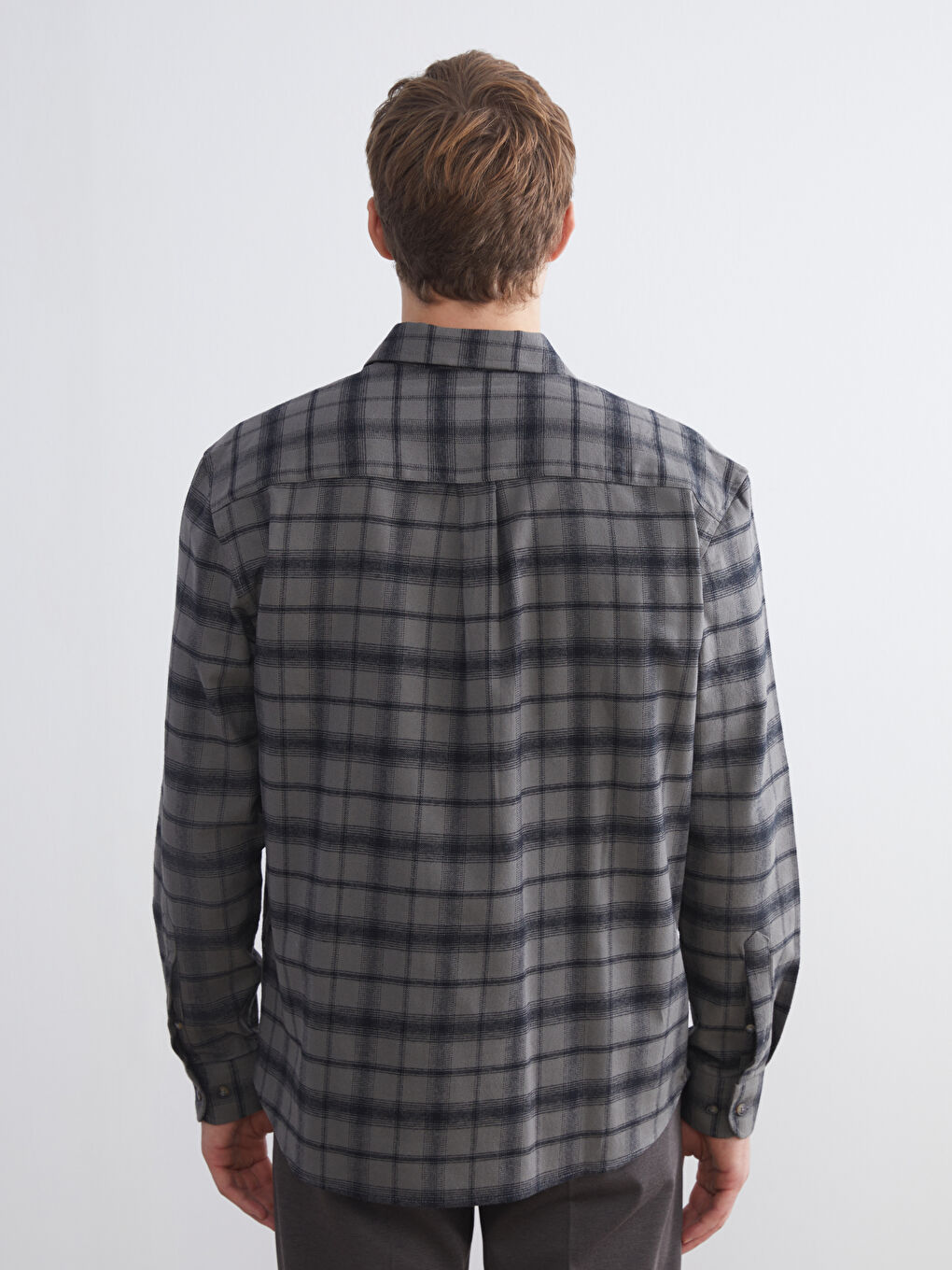 قميص فلانيل رجالي بنقشة مربعات وأكمام طويلة وقصة عادية-3