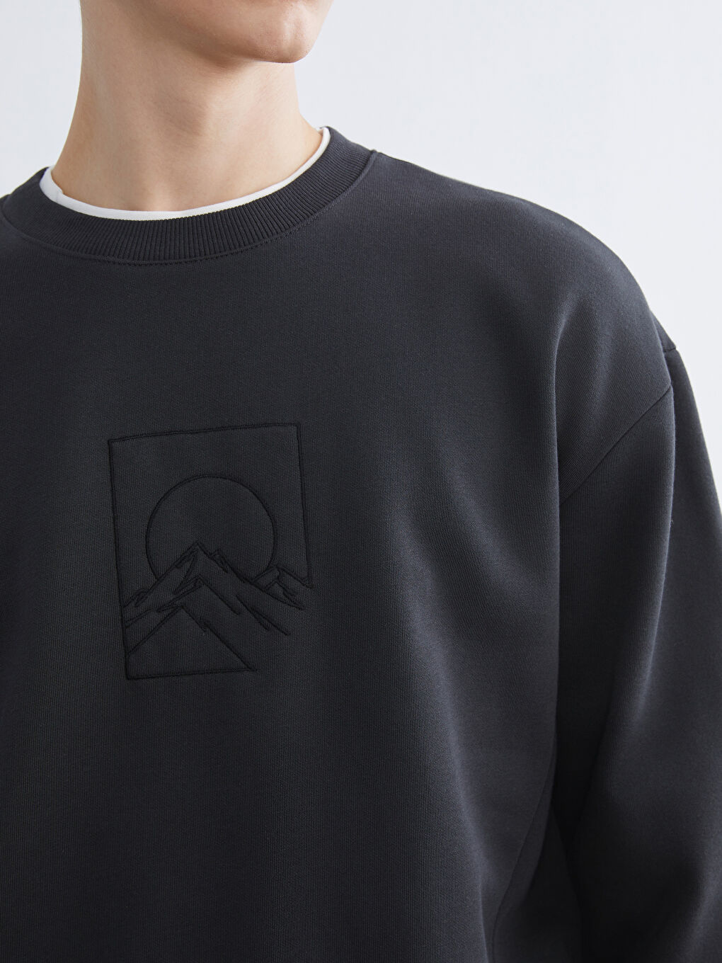 Antrasit Bisiklet Yaka Baskılı Erkek Kalın Sweatshirt-2