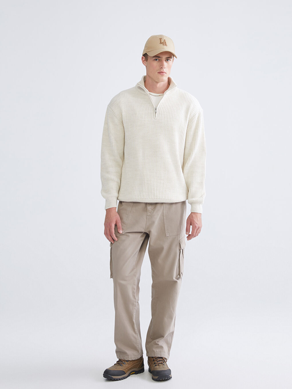 Bej Fermuarlı Dik Yaka Erkek Triko Kazak-1