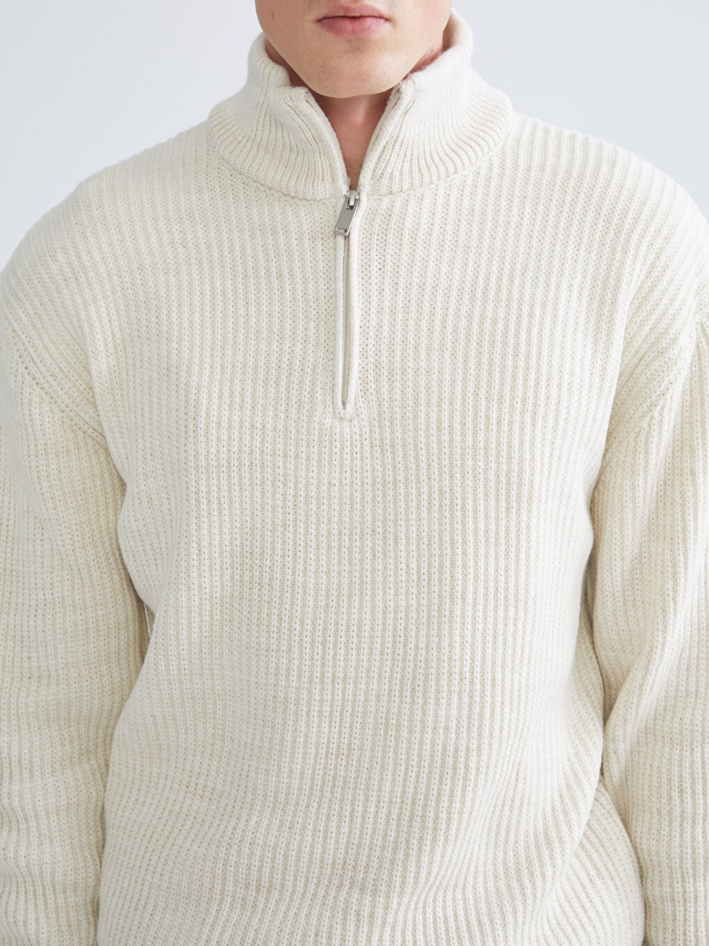 Bej Fermuarlı Dik Yaka Erkek Triko Kazak-2