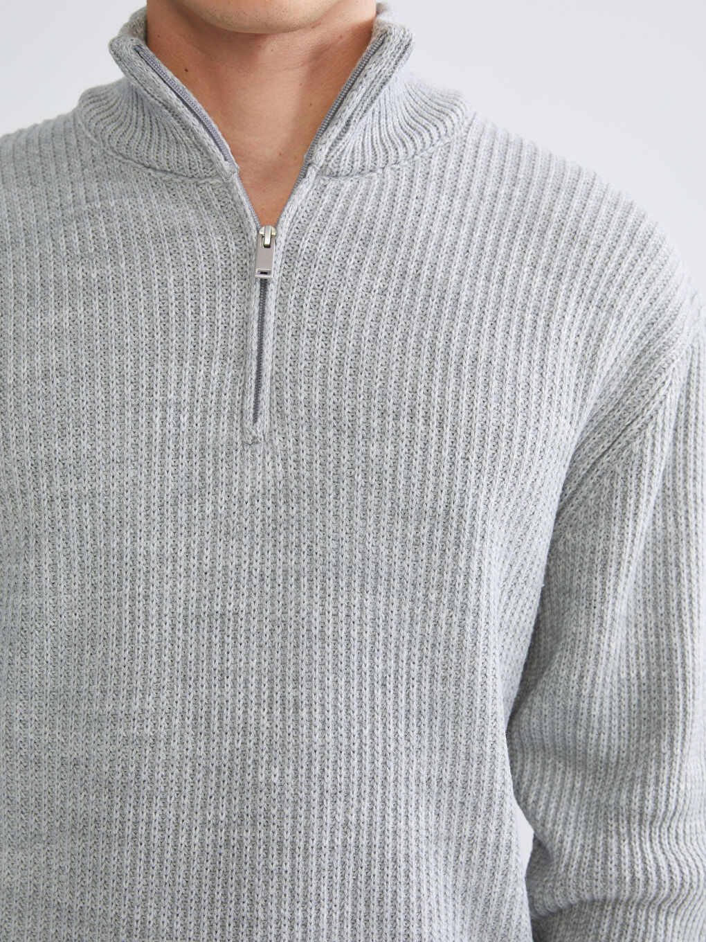 Gri Fermuarlı Dik Yaka Erkek Triko Kazak-2