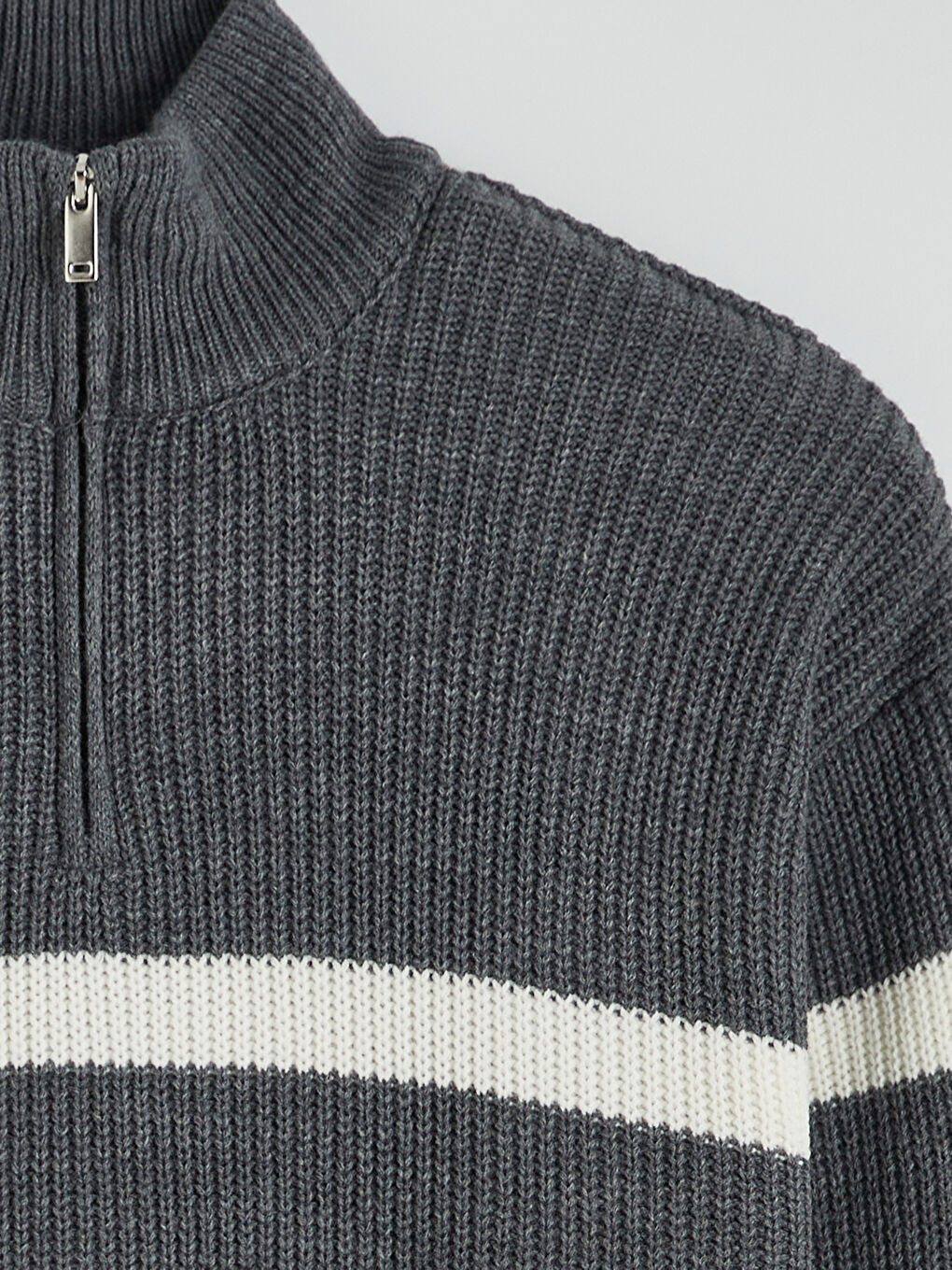 Antrasit Fermuarlı Dik Yaka Çizgili Erkek Triko Kazak-5