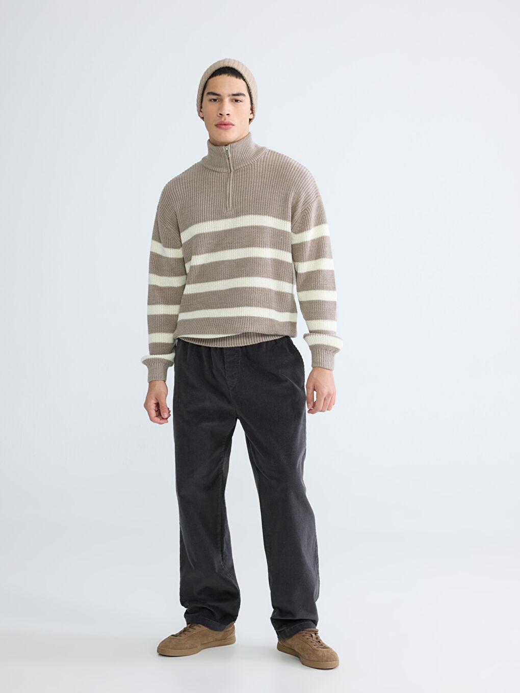 Bej Fermuarlı Dik Yaka Çizgili Erkek Triko Kazak-1