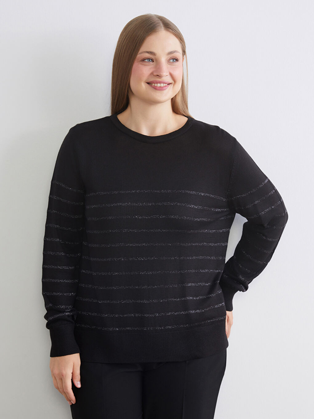 Crew Neck Striped Women's Knitwear Sweater-1