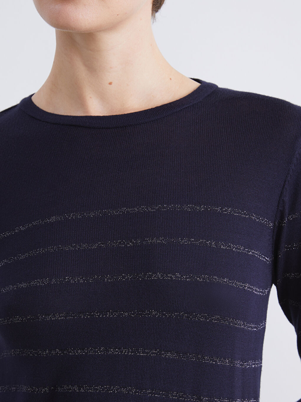 Crew Neck Striped Women's Knitwear Sweater-3