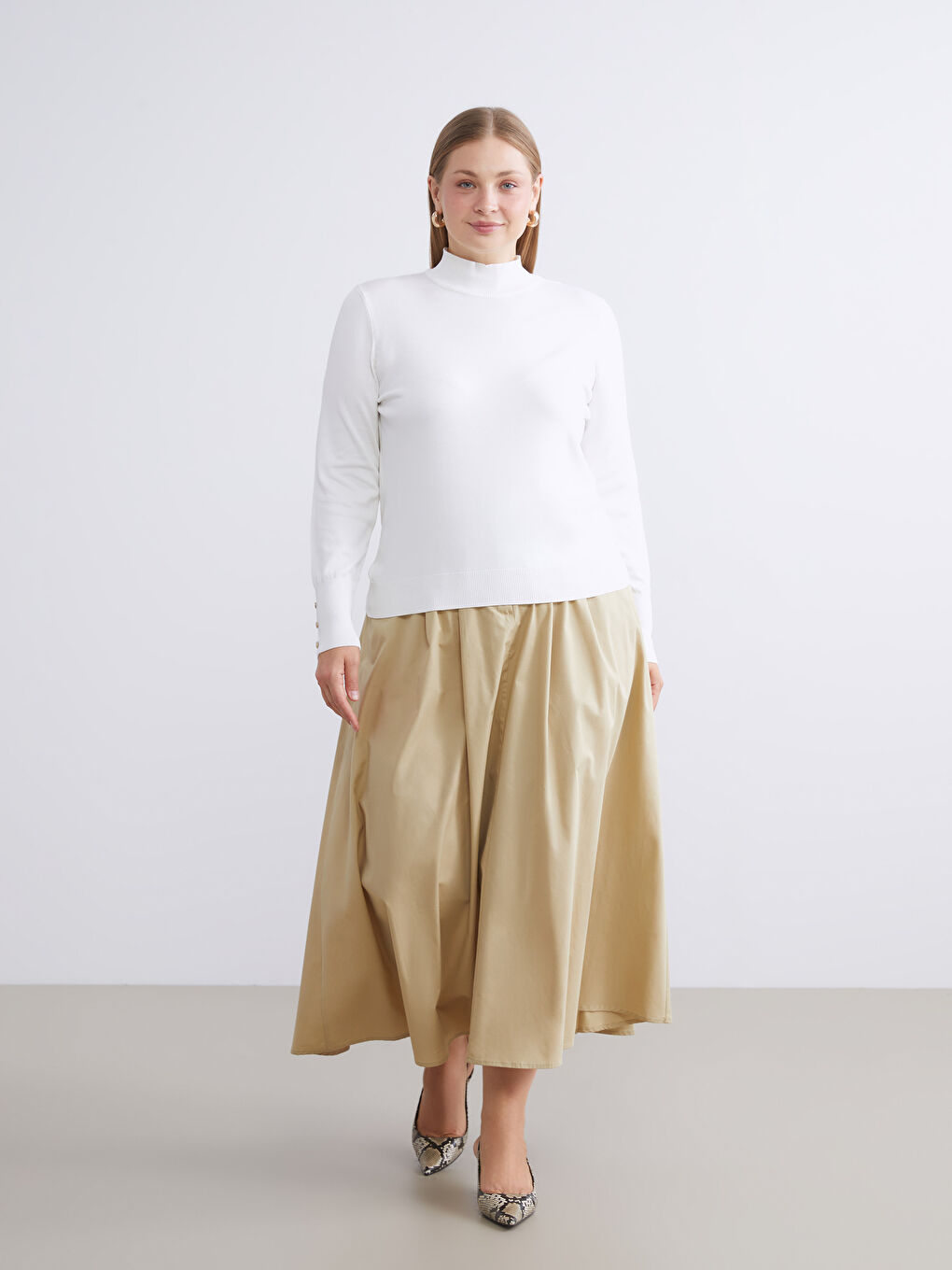 Funnel Neck Women's Knit Sweater-5