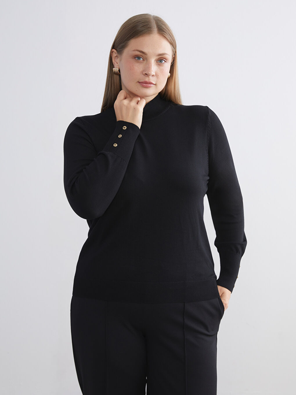 سویتری تریکۆی یەخە خڕ بۆ ژنان-1