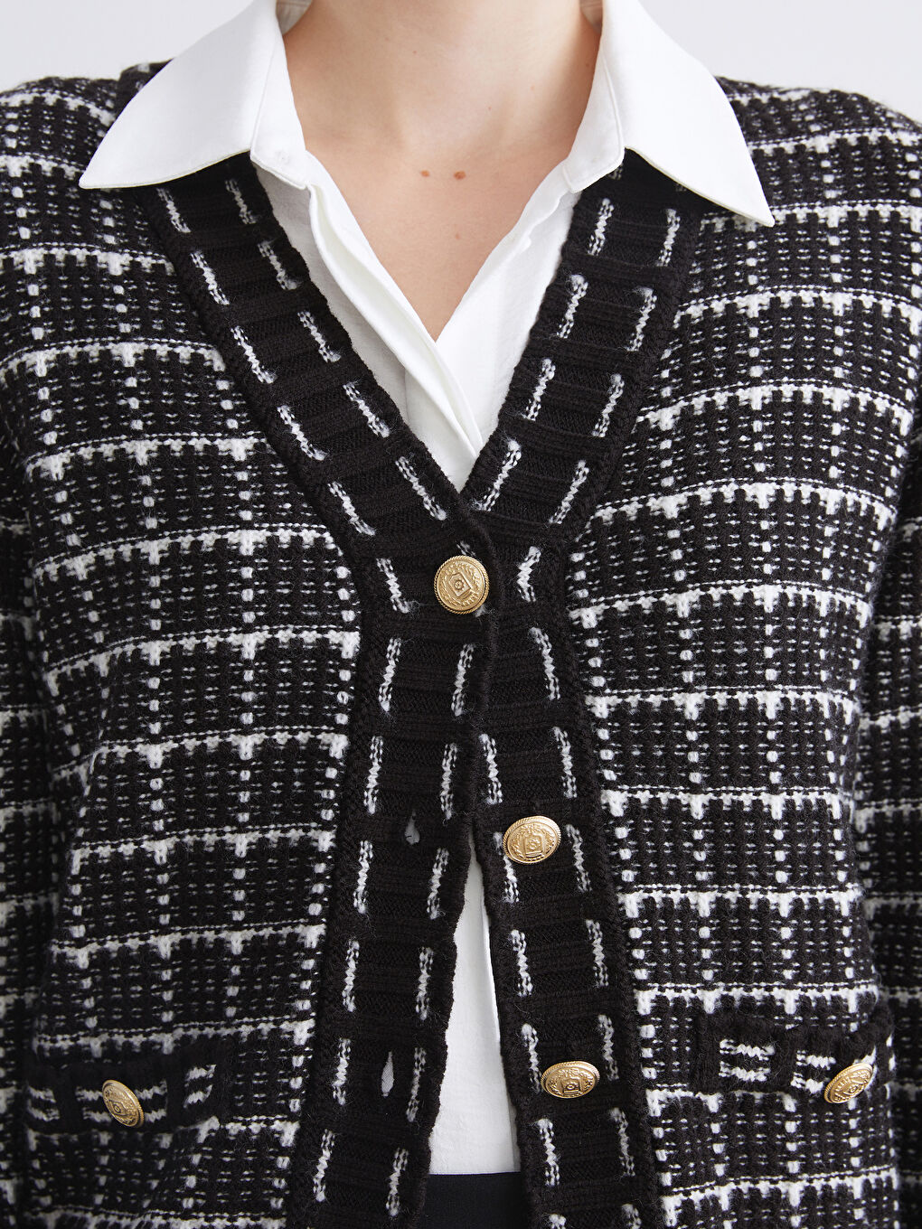 V Neck Plaid Women's Cardigan-2