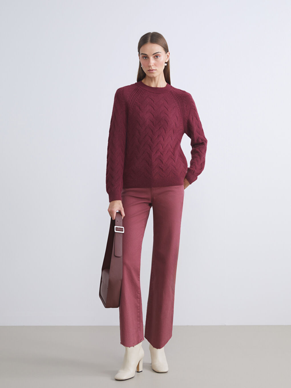 LCWAIKIKI Classic Crew Neck Self-Patterned Women's Knitwear Sweater -W5DC32Z8-HRW