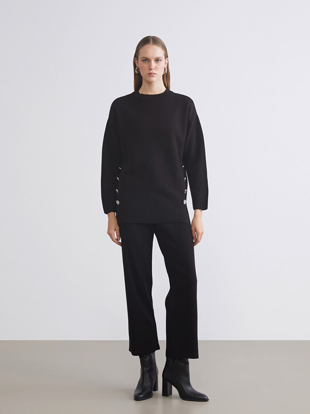 Crew Neck Oversize Women's Knitwear Sweater-1