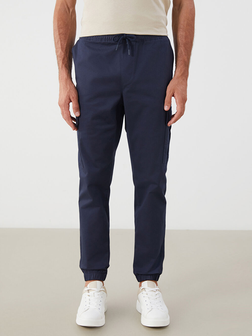Slim Fit Men's Cargo Trousers-1