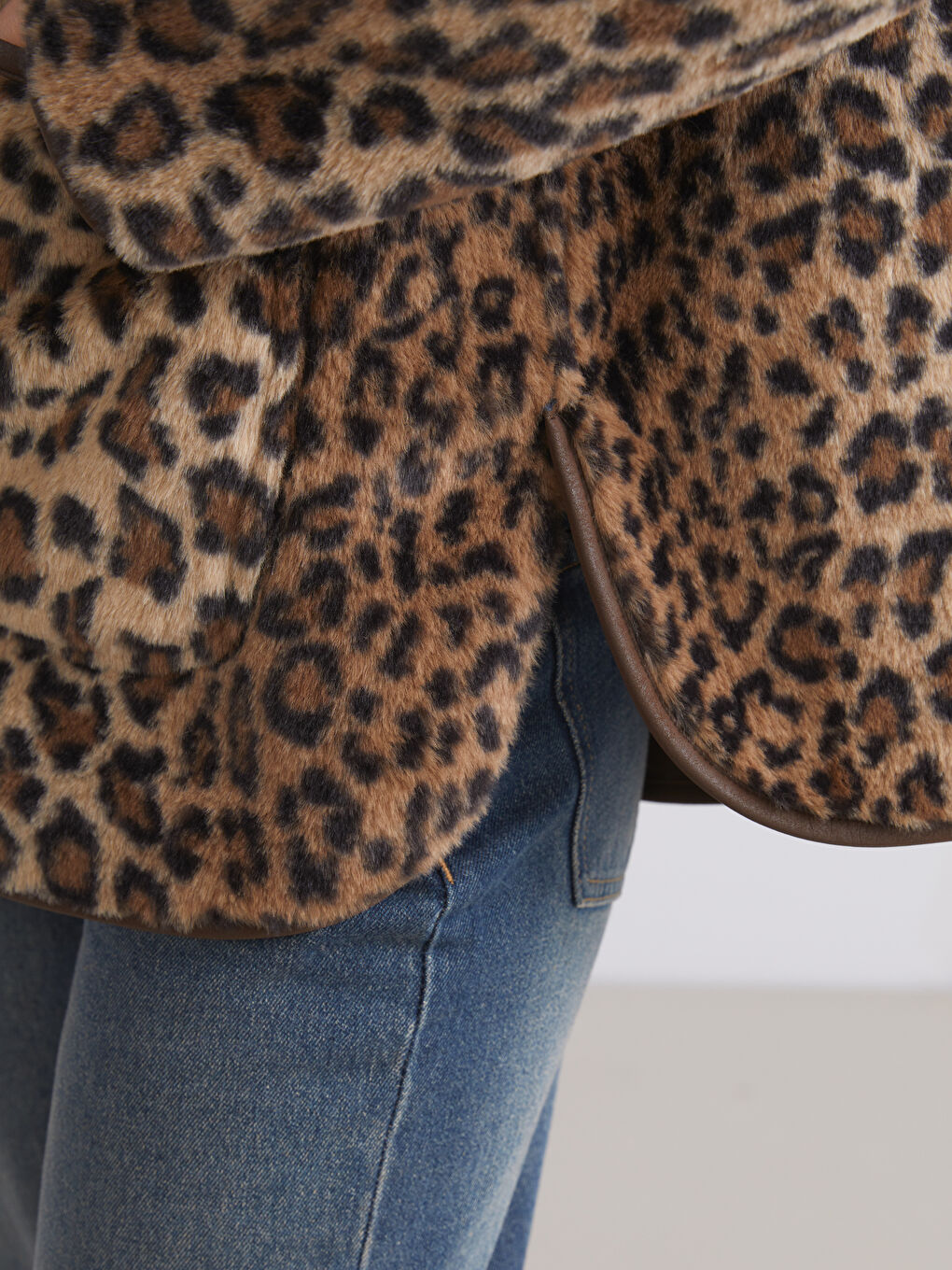 Woman BROWN Coat-3