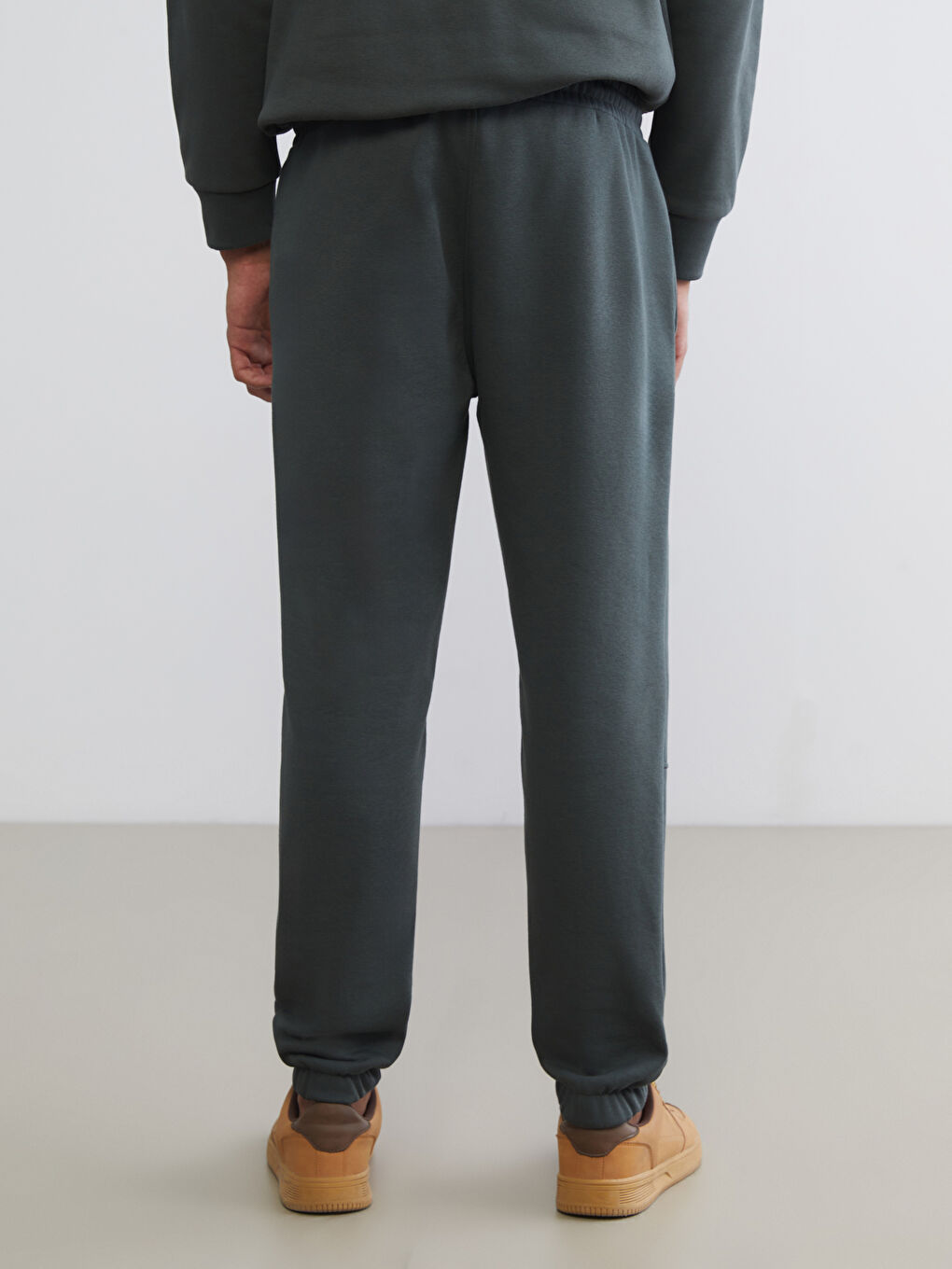 Haki Standart Kalıp Kalın Erkek Jogger Eşofman Altı-3