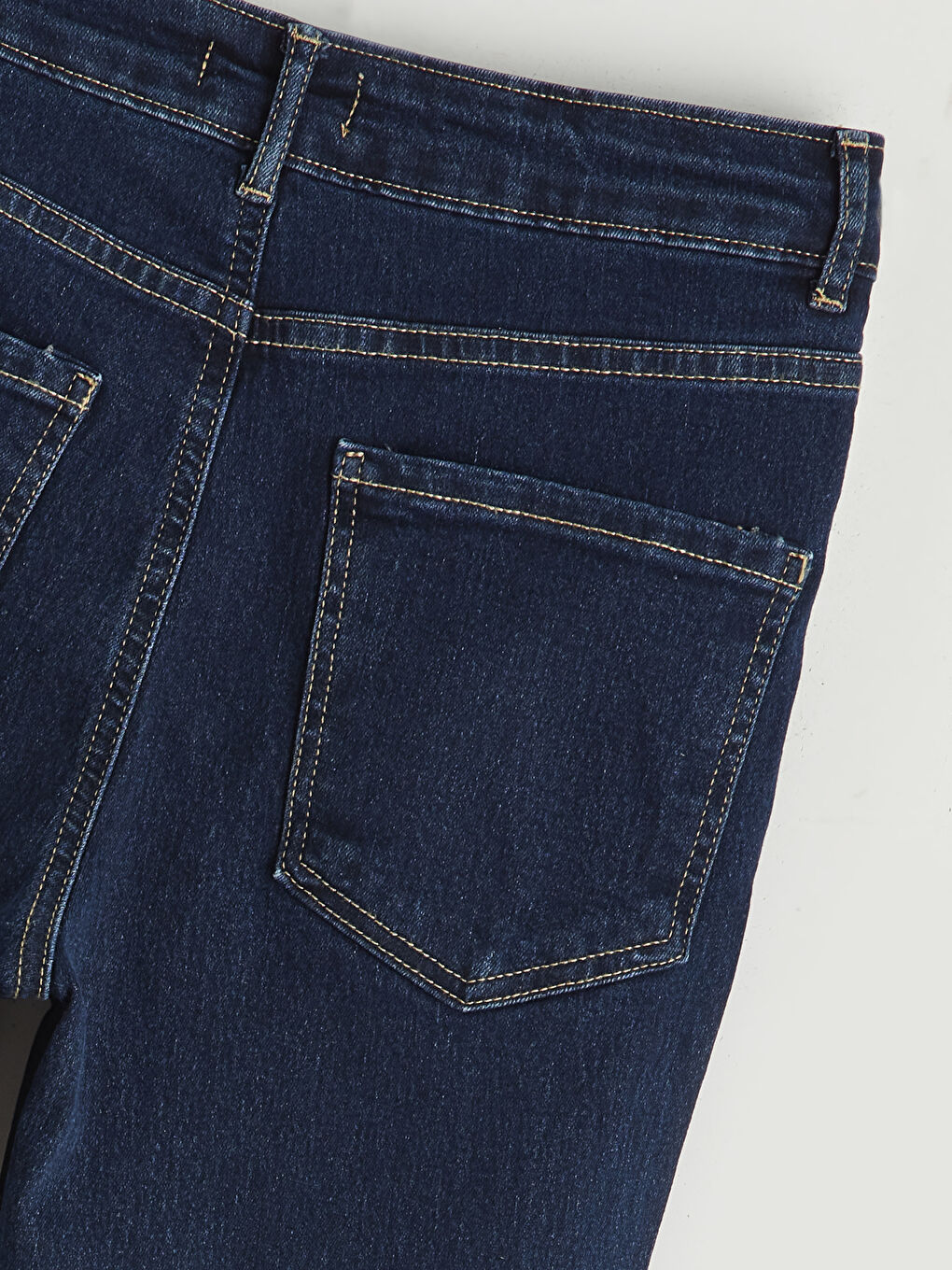 جينز بقصة مستقيمة للسيدات-5