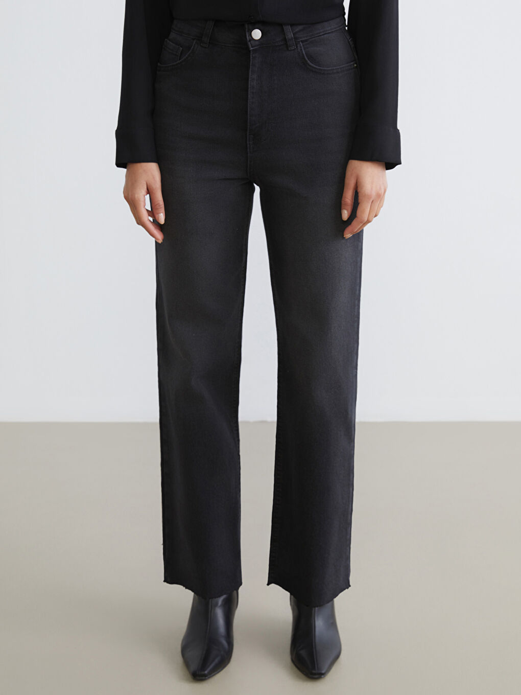 Gri Straight Fit Kadın Jean Pantolon-1