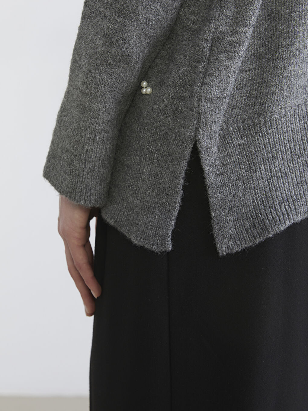 Crew Neck Beaded Embellished Women's Knitwear Sweater-2