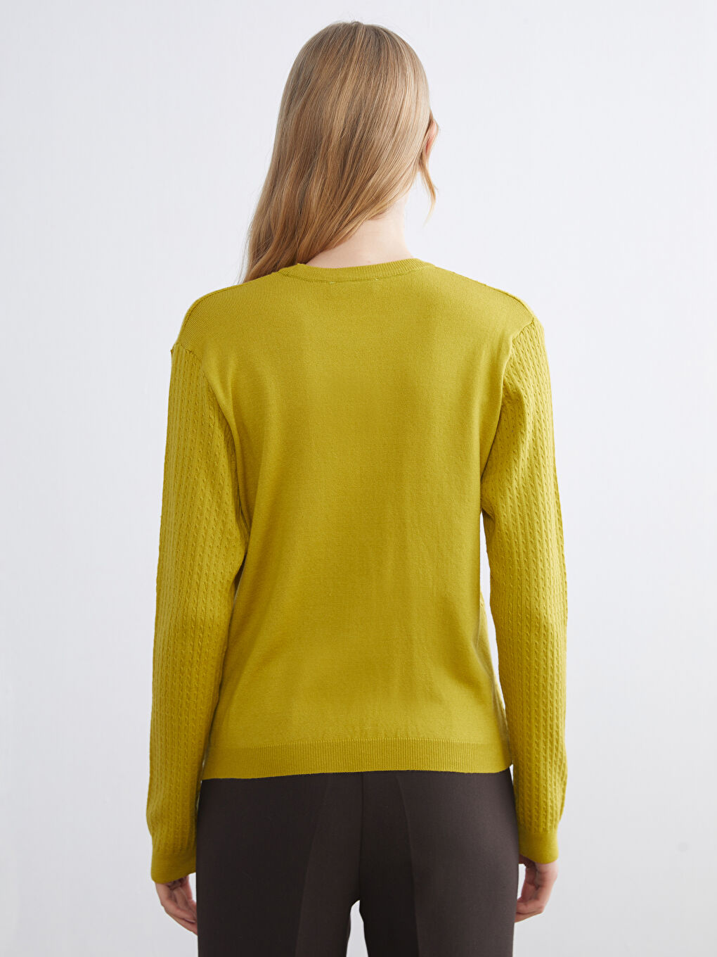 سترة تريكو بياقة دائرية للسيدات-6