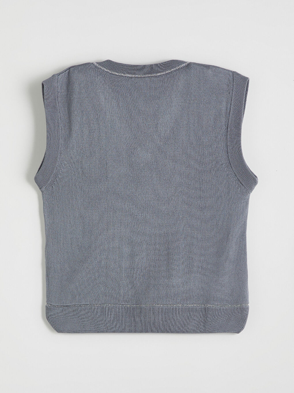 سترة رياضية تريكو بدون أكمام برقبة على شكل حرف V للسيدات-5