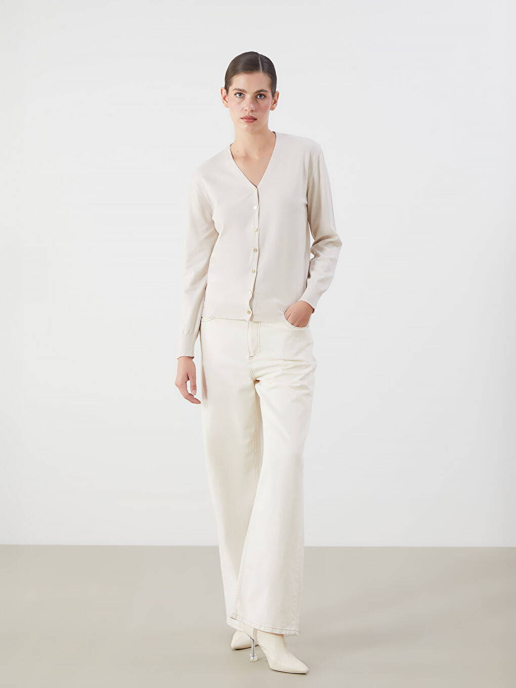V Neck Women's Knitwear Cardigan-1