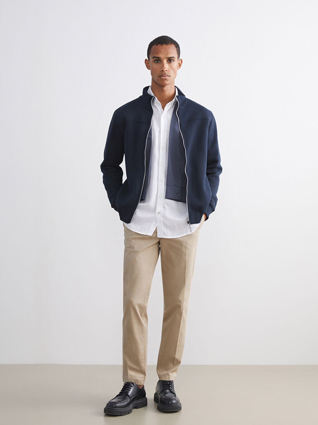 كنزة رياضية بسحاب بياقة قمعية وكم طويل للرجال-2