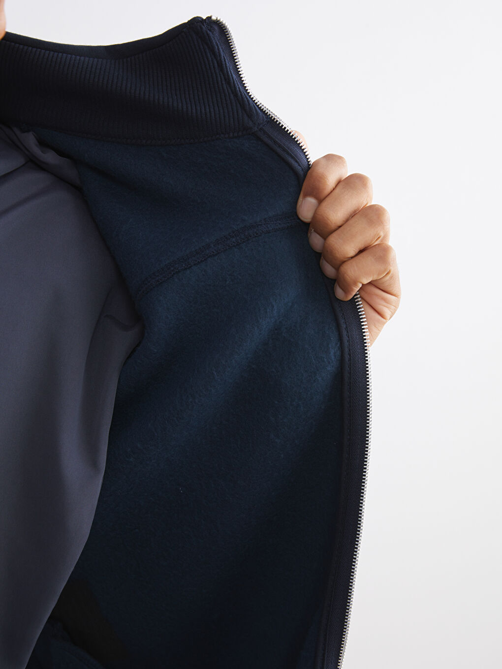 كنزة رياضية بسحاب بياقة قمعية وكم طويل للرجال-6